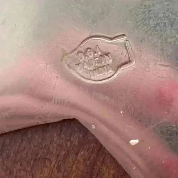 Vintage Hammered Copper & Brass Covered Fish Serving Platter - Picture 9 of 9